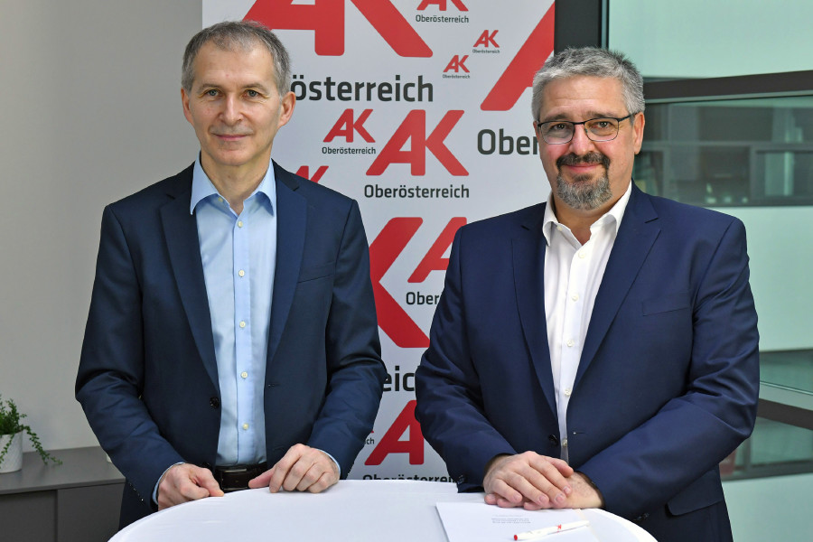 Dr. Kurt Punzenberger (Leiter der AK Bezirksstelle Perg) und Andreas Stangl (AK Präsident) © Wolfgang Spitzbart, AK OÖ