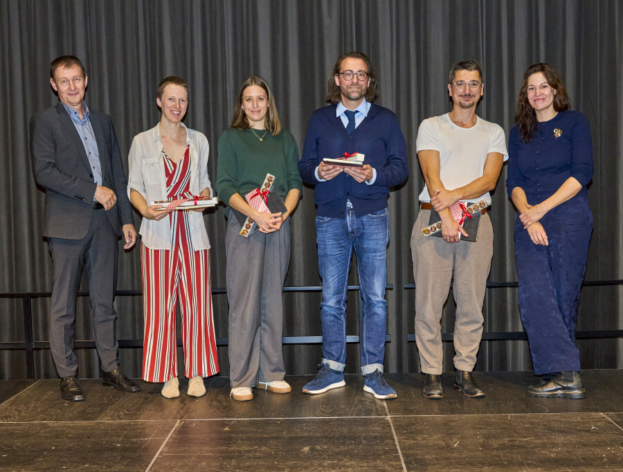 Stv. Dir. Mag. Ernst Stummer, LL.M. mit den 5 für den AK-Literaturpreis nominierten Autor:innen