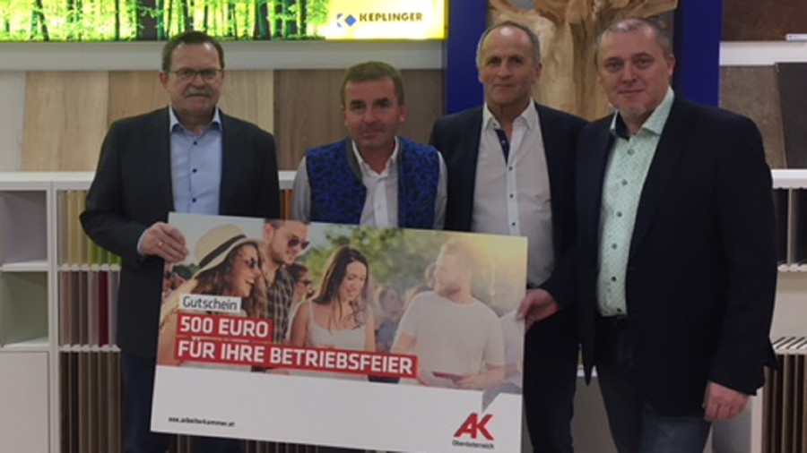 Preisübergabe © R.Brunhofer, Arbeiterkammer Oberösterreich Preisübergabe © R.Brunhofer, Arbeiterkammer Oberösterreich