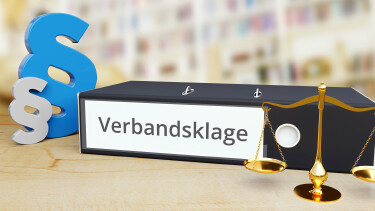 Ordner mit Beschriftung, Paragraf und Waage