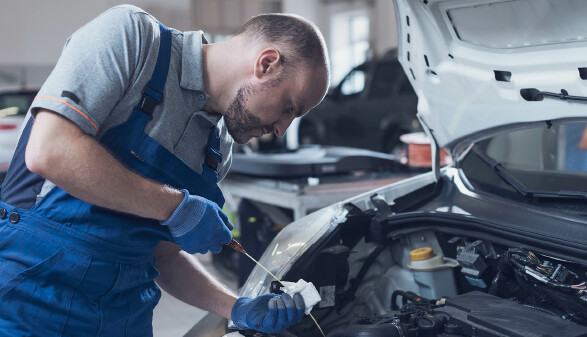 Automechaniker © stokkete, stock.adobe.com