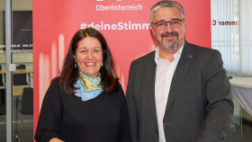v.l.n.r. AK-Bezirksstellenleiterin Mag.a Angela Senzenberger und AK-Präsident Andreas Stangl