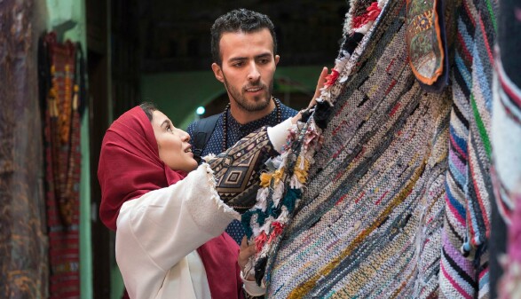 Teppich wird auf einem Markt verkauft.