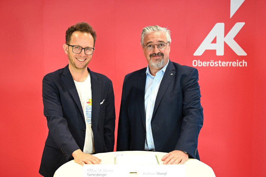 AK-Pr&auml;sident Andreas Stangl und MMag. Dr. Dennis Tamesberger von der Abteilung Wirtschafts-, Sozial- und Gesellschaftspolitik