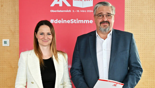 AK-Bezirksstellenleiterin Tanja Feßl und AK-Präsident Andreas Stangl