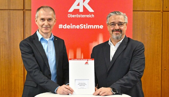 Dr. Kurt Punzenberger (AK-Bezirksstellenleiter Perg) und Andreas Stangl (AK-Präsident)