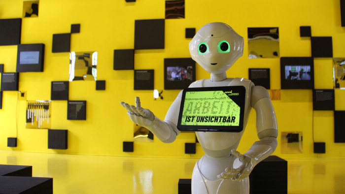 Humanoide Roboter Pepper © -, Musuem Arbeitswelt Steyr Humanoide Roboter Pepper © -, Musuem Arbeitswelt Steyr