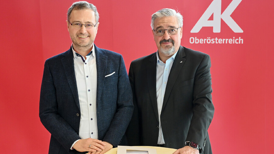 Dr. Reinhard Raml (Gesch&auml;ftsf&uuml;hrer der IFES) und Andreas Stangl (AK-Pr&auml;sident)