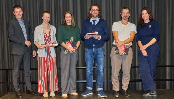 Stv. Dir. Mag. Ernst Stummer, LL.M. mit den 5 für den AK-Literaturpreis nominierten Autor:innen