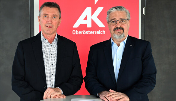 Hannes Stockhammer (Leiter der AK-Bezirksstelle Kirchdorf) und Andreas Stangl (AK-Pr&auml;sident)
