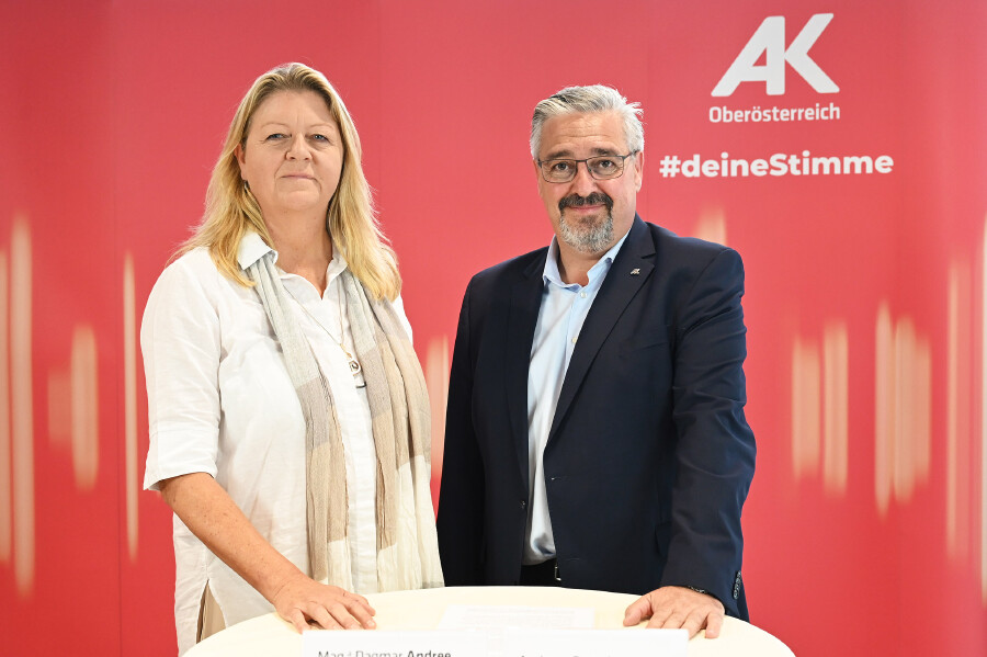 Mag. Dagmar Andree, MBA (Leiterin Wirtschafts-, Sozial- und Gesellschaftspolitik und Andreas Stangl (AK-Präsident)