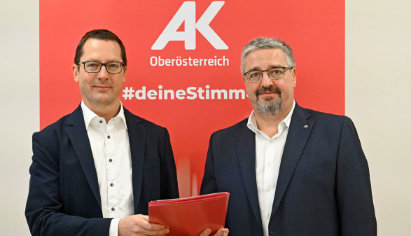 v.l.n.r. AK-Bezirksstellenleiter Dr. Martin Gamsjäger und AK-Präsident Andreas Stangl