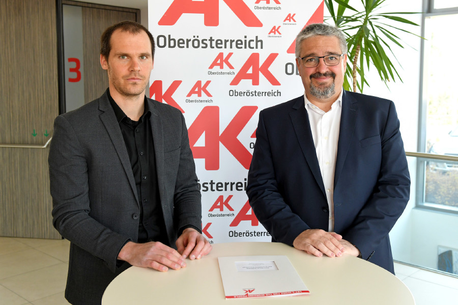 v.l.n.r. Referent der AK-Eferding Mag. Florian Tammegger und AK-Präsident Andreas Stangl
