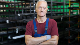 Älterer Arbeiter © pressmaster, adobe.stock.com Älterer Arbeiter © pressmaster, adobe.stock.com