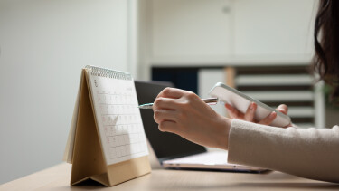 Terminplanung mit Kalender und Smartphone