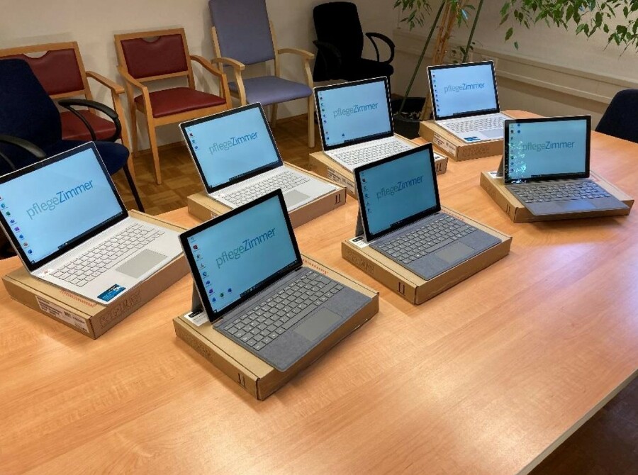 Vom AK-Zukunftsfonds geförderte Hardware © -, Arbeiterkammer Oberösterreich Vom AK-Zukunftsfonds geförderte Hardware