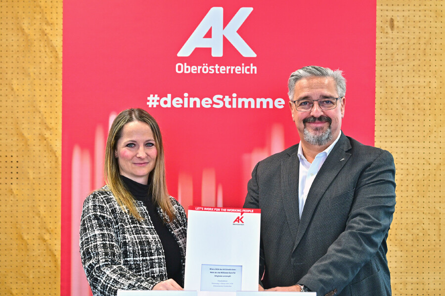 Mag. Tanja Feßl (Leiterin der AK-Bezirksstelle Grieskirchen) und Andreas Stangl (AK-Präsident)