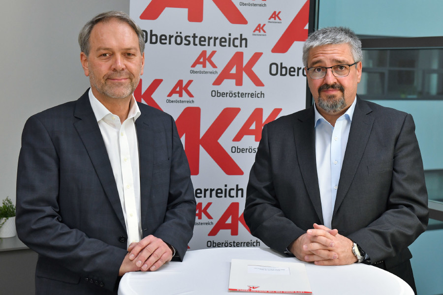 v.l.n.r. AK-Bezirksstellenleiter Gerhard Klinger und AK-Präsident Andreas Stangl