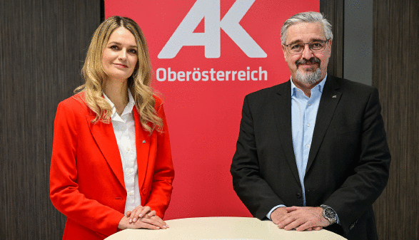 Mag.a Karin Brandmayer (AK-Bezirksstellenleiterin Eferding) und Andreas Stangl (AK-Pr&auml;sident)